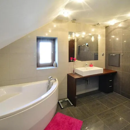 بيت للعطل Homes,