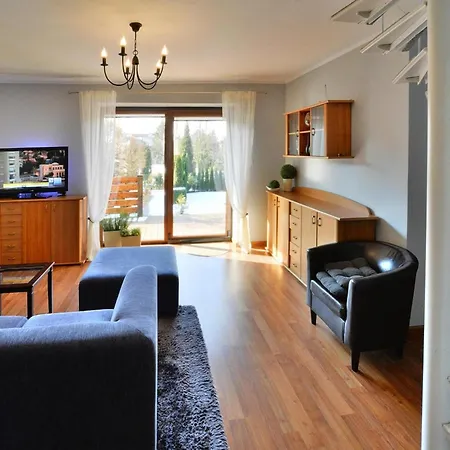 Homes, بيت للعطل