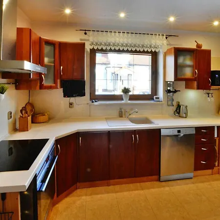 بيت للعطل Homes,