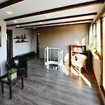Homes, 度假居 *