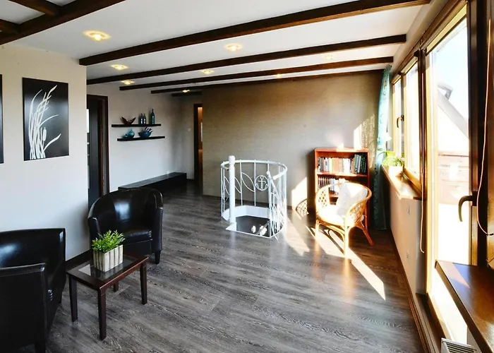 Homes, Holiday home *